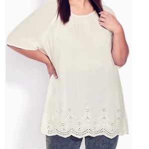 NWT Avenue Women’s Top Size 16